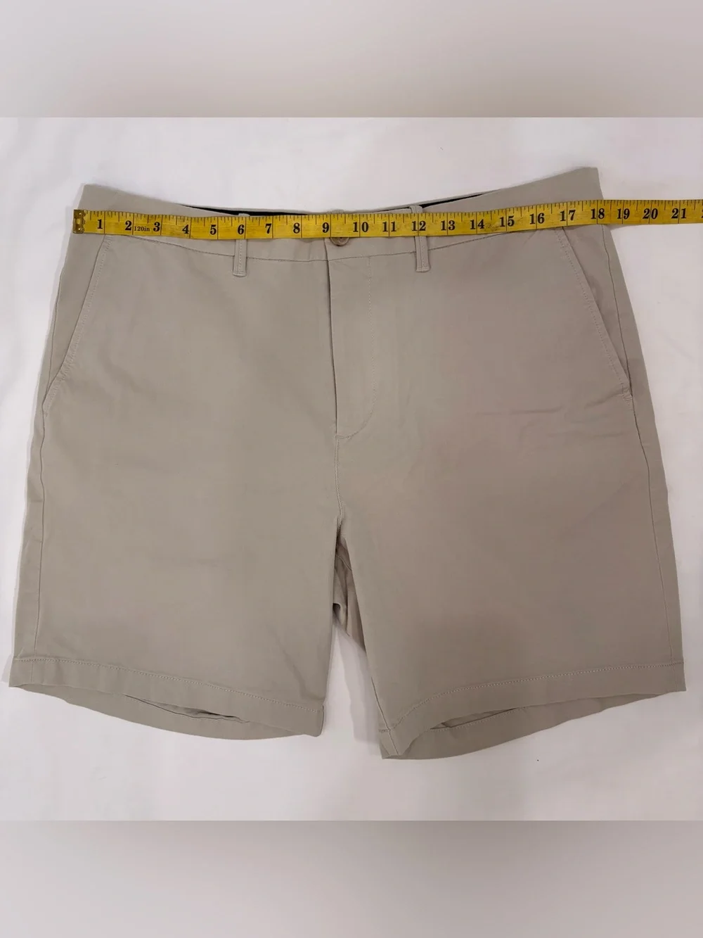 Men’s Original Penguin Munsing Wear Khaki Chino Shorts Size 36